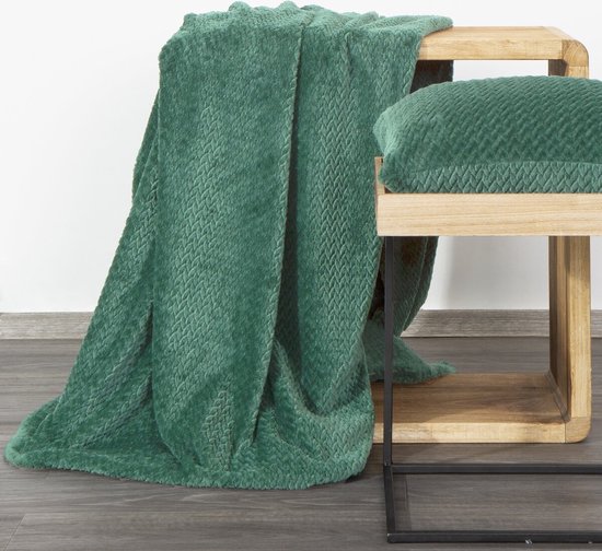 Oneiro's Luxe Plaid CINDY Type 3 vert - 70 x 150 cm - séjour - intérieur - chambre - couverture - cosy - polaire - couvre-lit