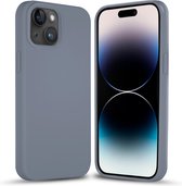 Coverzs Solid silicone case geschikt voor Apple iPhone 14 Plus (lavendel grijs) - iPhone 14 Plus hoesje grijs - iPhone 14 Plus case geschikt voor Apple - Luxe siliconen hoesje met 3-laags bescherming