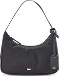Zwarte DKNY schoudertas met zilverkleurig ritsdetail, enkele band en een losse leren label.