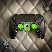 Afslag11 . Custom controller behuizing faceplate - geschikt voor de Playstation 5 controller - 'Midnight Convoy Green' (zwart)