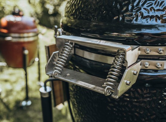 MONOLITH CLASSIC PRO-Serie 2.0 - RED incl. onderstel & zijtafels, PRO-Serie SMART GRID Rooster Systeem, PRO-Serie firebox, chip-feeder-system & pelletschuif, kolenmand met scheider, barbecueroosterheffer