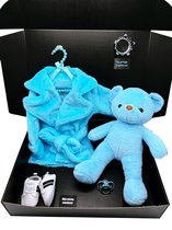 Luxe kraamcadeau jongen - met teddybeer, babyschoentjes, badjas, speen - kan ook rechtstreeks als cadeau worden verstuurd