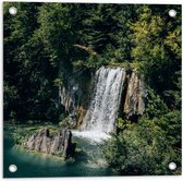 WallClassics - Tuinposter – Waterval Uitstromend in de Zee - 50x50 cm Foto op Tuinposter  (wanddecoratie voor buiten en binnen)
