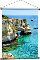 WallClassics - Affiche Textile - Rocher Beige dans une Mer Bleue - 60x80 cm Photo sur Textile