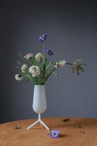 Driepoot vaas 30 cm hoog wit melk glas Nederlands design Maarten Baptist xl Champagne glas
