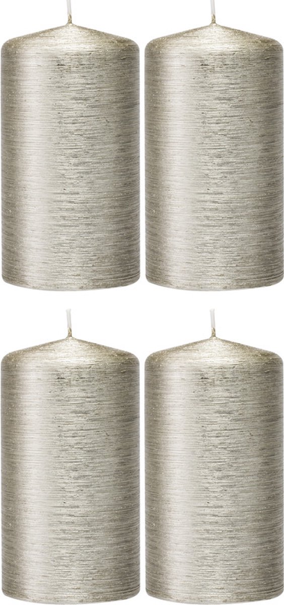 Trend Candles 4x Zilveren cilinderkaarsen/stompkaarsen 7 x 13 cm 25 branduren - Geurloze zilverkleurige kaarsen - Woondecoraties