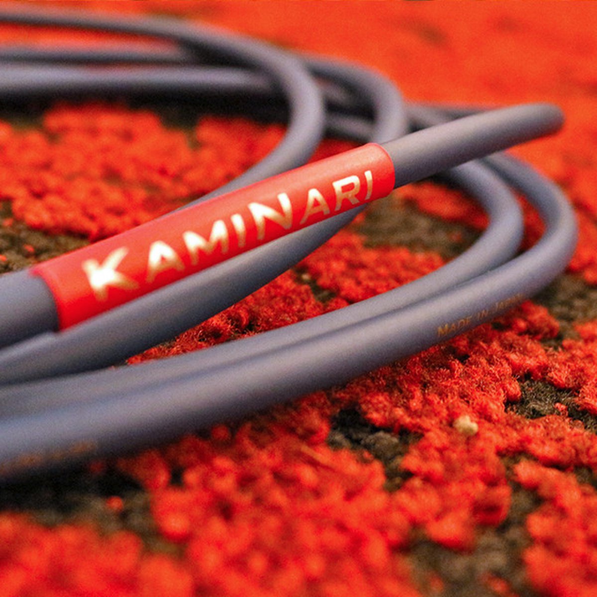 KAMINARI Guitars Electric Guitar Cable 5m Angled to Straight | bol