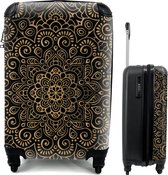 MuchoWow® Koffer - Gouden patroon op een zwarte achtergrond - Past binnen 55x40x20 cm en 55x35x25 cm - Handbagage - Trolley - Cabin Size - Print