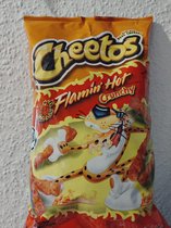 Bol.com Cheetos Crunchy Flamin Hot - USA Chips - 226.8 Gram aanbieding
