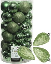 43x morceaux de boules de Noël en plastique et ornements de pomme de pin vert