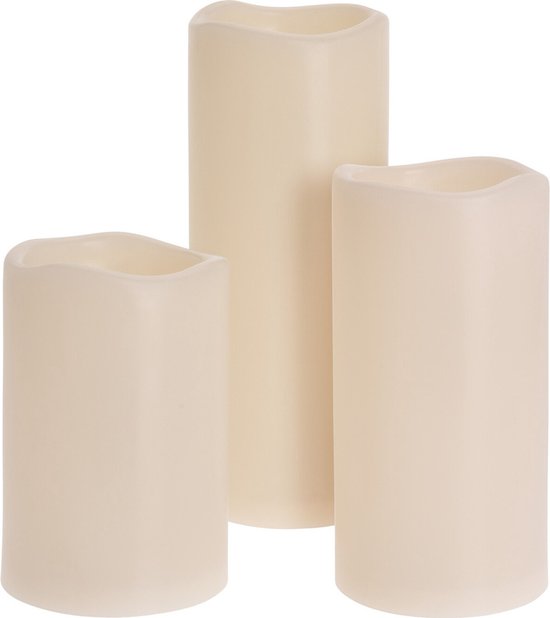 LED kaarsen/stompkaarsen - 3x st -ivoor wit - met afstandsbediening en timer