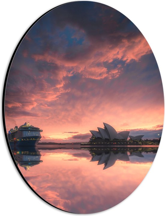 WallClassics - Dibond Ovaal - Sydney Opera House met Zonsondergang - 21x28 cm Foto op Ovaal (Met Ophangsysteem)