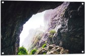 WallClassics - Tuinposter – Mist op de Berg - 90x60 cm Foto op Tuinposter  (wanddecoratie voor buiten en binnen)