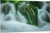 WallClassics - Vlag - Mistige Waterval in de Natuur - 120x80 cm Foto op Polyester Vlag