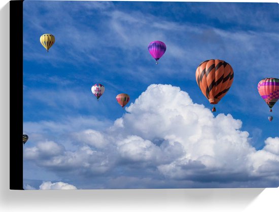 WallClassics - Canvas  - Gropeje Luchtballonnen bij Witte Wolken - 40x30 cm Foto op Canvas Schilderij (Wanddecoratie op Canvas)