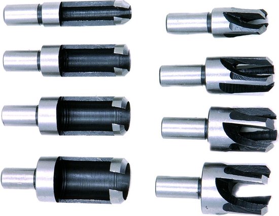 Acht delige set proppenboren voor hout. Een set metalen boortjes met verschillende maten.