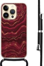 Hoesje met koord - Geschikt voor iPhone 14 Pro - Marmer rood agate - Verstelbaar zwart koord - Transparant - Marmer - Leuke Telefoonhoesjes