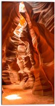 WallClassics - Dibond - Antelope Canyon Gang in Ravijn - 50x100 cm Foto op Aluminium (Wanddecoratie van metaal)
