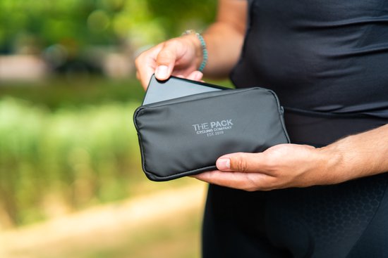 The Pack Essentials Case Basic Black | Sport portemonnee - Waterdicht ...