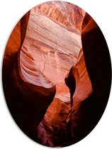 WallClassics - PVC Schuimplaat Ovaal - Antelope Canyon Ravijn - 72x96 cm Foto op Ovaal  (Met Ophangsysteem)
