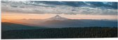 WallClassics - Acrylglas - Wolkenbed boven Berglandschap - 120x40 cm Foto op Acrylglas (Met Ophangsysteem)