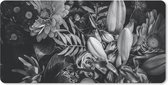 Bol.com Bureauonderlegger - Boeket - Stilleven - Bloemen - Planten - Rood - 60x30 - Muismat aanbieding