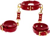 Luxe Bondage Set met halsband en handboeien - BDSM Collar and Wrist Cuffs - Gemaakt van PU-leer en Nikkelvrij metaal - Bondage en SM speeltje - Seksspeeltje - Sex Toy voor hem en haar