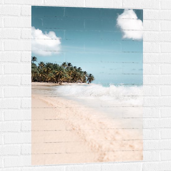 WallClassics - Muursticker - Govlen op een Tropisch Strand - 70x105 cm Foto op Muursticker
