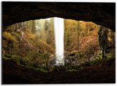 WallClassics - Dibond - Achter de Waterval in het Bos - 40x30 cm Foto op Aluminium (Wanddecoratie van metaal)