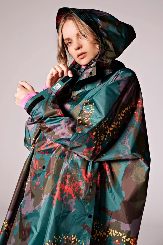 RainKiss Digi Forrest Camo poncho