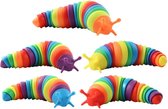 Fidget Slug - regenboog   - Ani-Stress Fidget Toy sinterklaas cadeau kerstcadeau schoencadeau