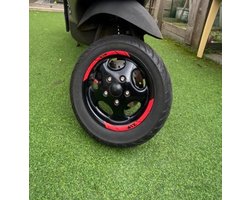 Wielstickers - Piaggio Zip Accessoire - Scooter Accessoire - Scooter Sticker - Wiel - Mat Rood