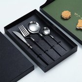 4 dlg luxe bestek - 1 persoons bestek - Cadeau -Zilver/Zwart - Het ideale cadeau voor de fijnproever: een luxe 1-persoons bestekset