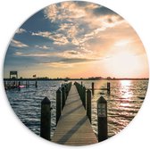 WallClassics - PVC Schuimplaat Muurcirkel - Vlonder over Zeewater - 70x70 cm Foto op Muurcirkel (met ophangsysteem)
