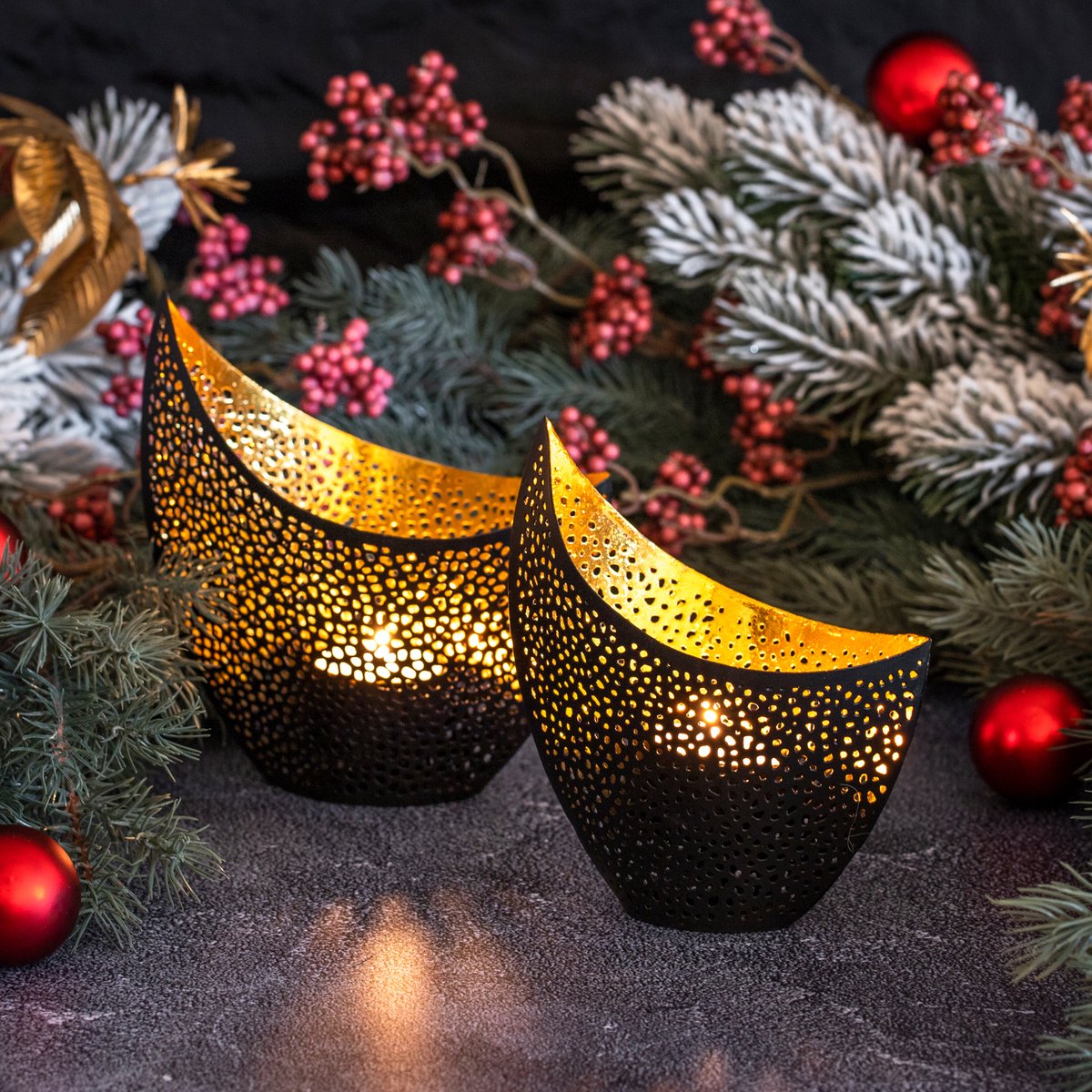 Gadgy Waxinelichthouder Oosters - Theelichthouders Raam of Woonkamer - Set van 2 - Decoratie voor Binnen 16&14.5CM - Kaarsenhouders voor Waxinelichten - Metaal Zwart / Goud - Cadeautje voor Haar