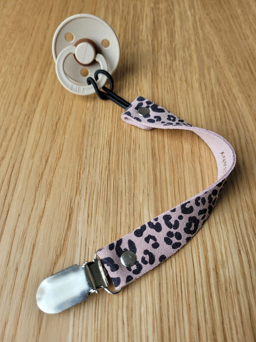 Roze, Luipaardprint speenkoord, speenkoord meisje, kraamkado, leopard speenkoord, luipaardprint, kraamcadeau, leren speenkoord, leer speenkoord, babyshower, schoenkado