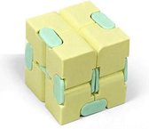 Infinity cube | fidget toys | pastel geel