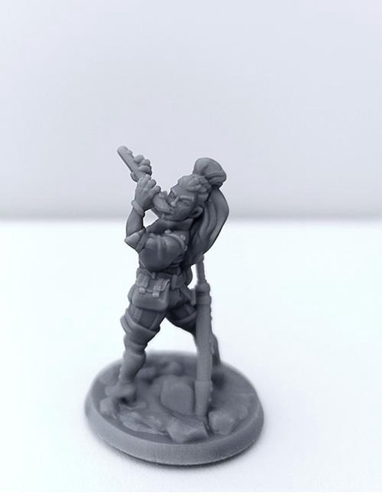 Thumbnail van een extra afbeelding van het spel 3D Printed Miniature - Bard Female 01 - Dungeons & Dragons - Hero of the Realm KS