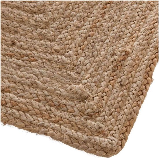 Beige gevlochten jute vloerkleed met een gedetailleerd patroon.
