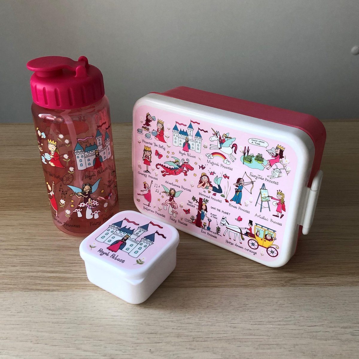 Prinses (new design) Lunchbox met drinkfles / drinkbeker en mini snackbox - Tyrrell Katz