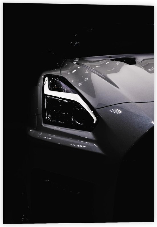 Dibond - Mooie Zilver/Grijze Auto - 40x60cm Foto op Aluminium (Met Ophangsysteem)