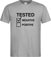 Grijs T shirt “ Tested Negative” tekst maat L