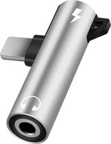 DrPhone – 2 in 1 Gun Splitter – Lightning + 3.5mm AUX Jack - Audio + Opladen - Voor iOS Smartphones 13 / 12 / 11 etc  / iPad -  – Zilver