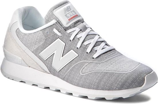 New Balance 574 Zwart / Zilver - Schoenen Lage sneakers Dames € 96,64