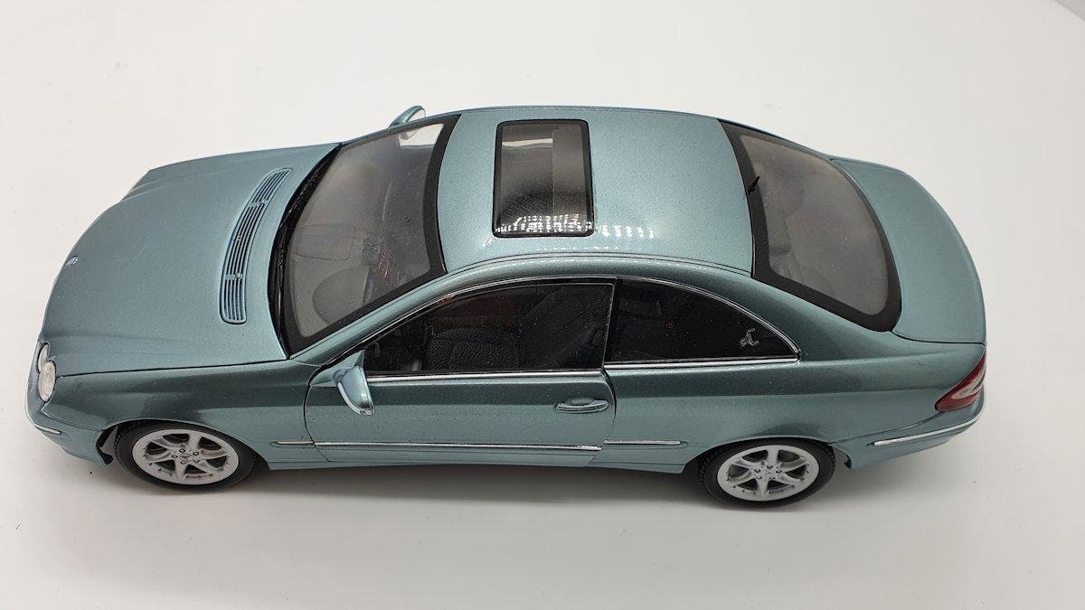 Kyosho Mercedes-Benz CLK-Klasse Coupe 2003 Groen metallic 1:18