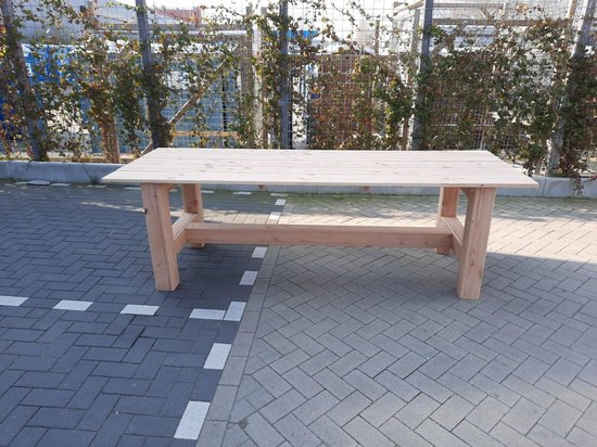 Tafel "Massief" van  Douglas hout - 95x250cm - Douglas tuintafel - Eettafel van hout met robuuste blokpoten - Robuuste tafel voor binnen en buiten - 8 tot 10 persoons