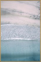 JUNIQE - Poster met kunststof lijst Lofoten strand lichte foto -20x30