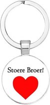 Akyol - Stoere Broer Sleutelhanger - Liefde - Broer cadeau - Cadeau broe - Leuk kado voor je broer om te geven - 2,5 x 2,5 CM