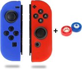 Siliconen Joy-Con Controller Hoesjes + Gaming Thumbsticks (1 Set = 2 Thumbgrips) | Geschikt voor de Nintendo Switch & Lite | Grip | Blauw/Rood + M/Paddenstoel
