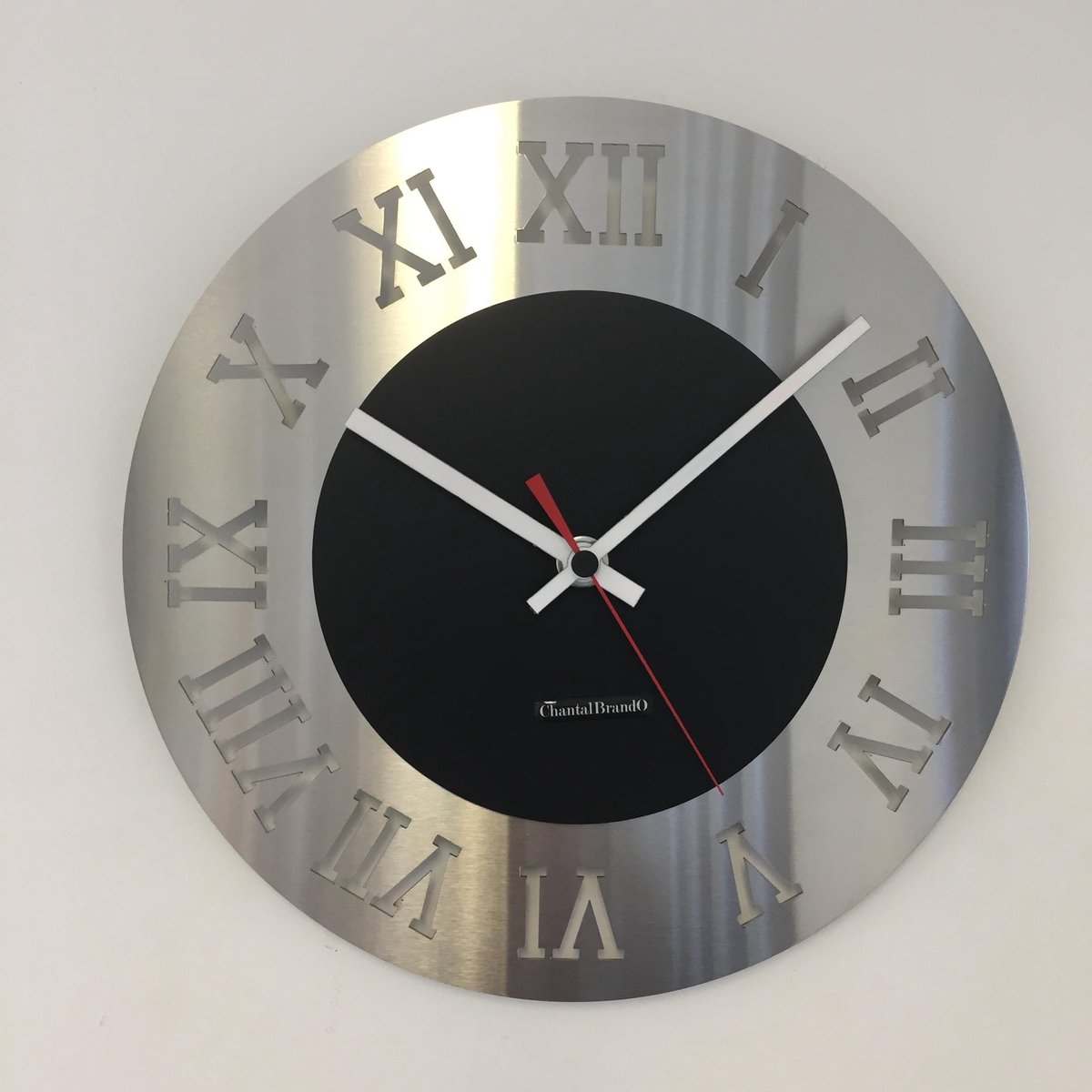 Wandklok ROMA BLACK & RED POINTER MODERN DESIGN